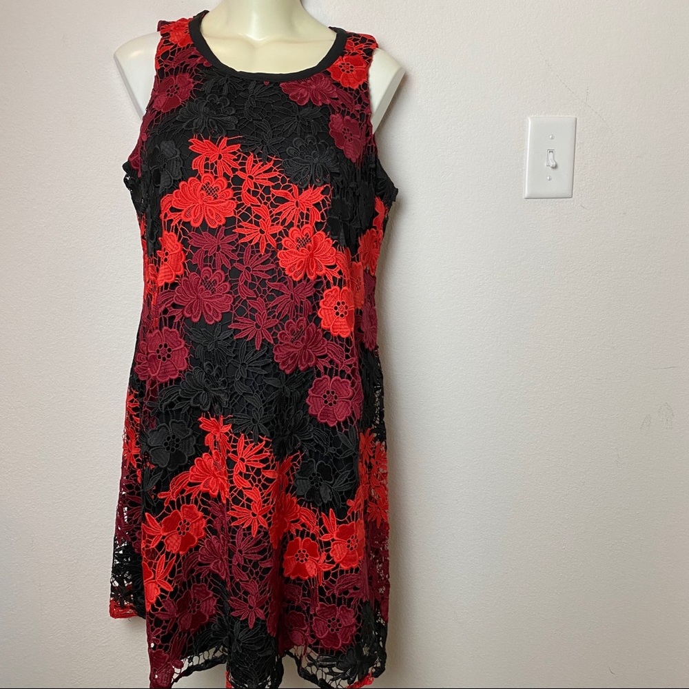 Taylor Lace Black Red Maternity Dress